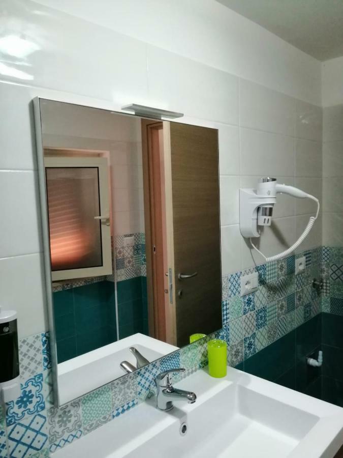 Monolocale Tirreno Studio Seafront Formia Ngoại thất bức ảnh
